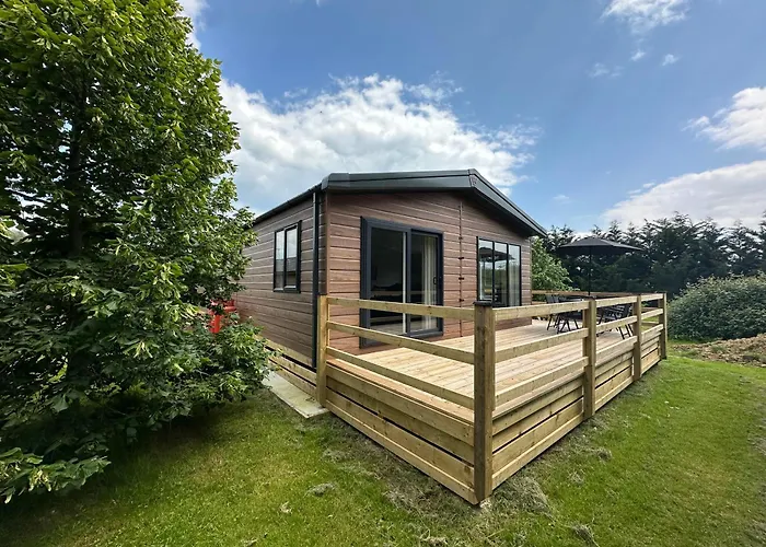 Cackle Hill Lakes, Heron Lodge